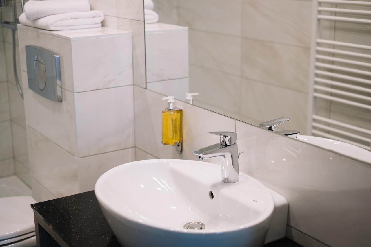 קלוז'-נאפוקה Norm Hill Hotel מראה חיצוני תמונה