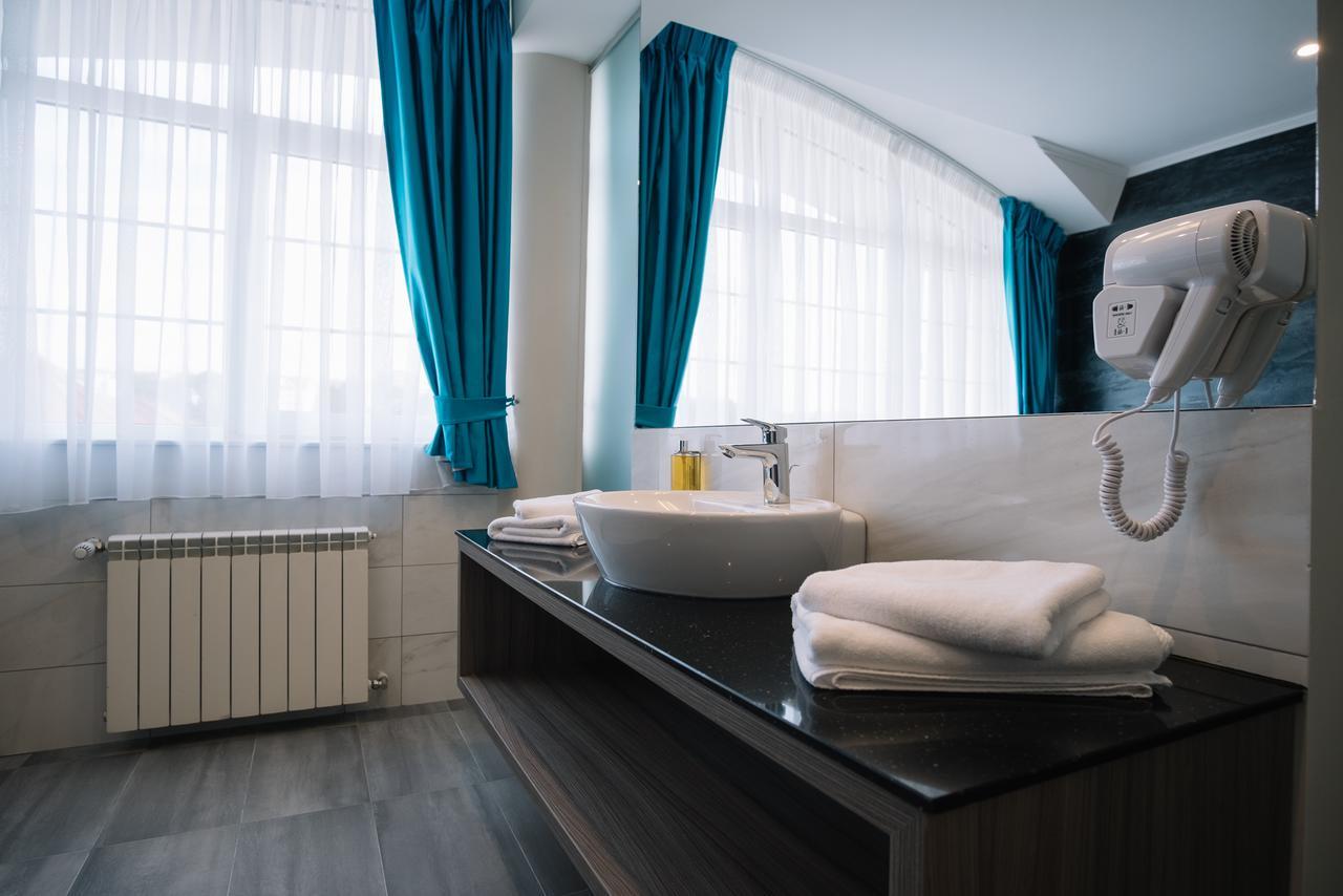 קלוז'-נאפוקה Norm Hill Hotel מראה חיצוני תמונה